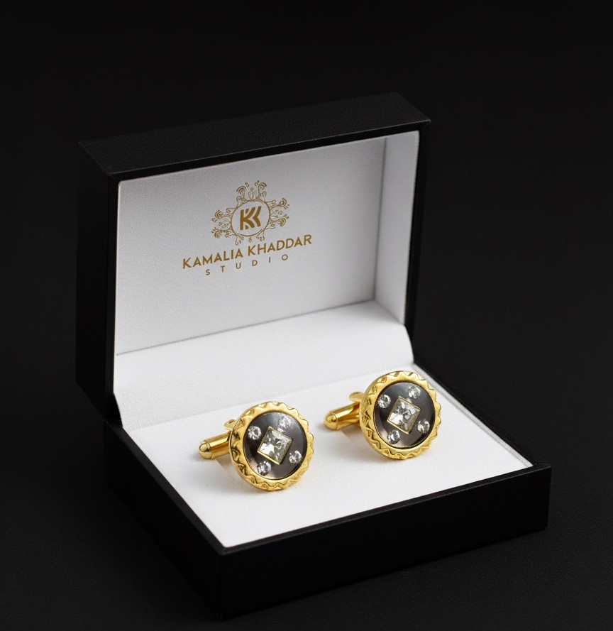 Classic-Golden-Cufflinks-–-Timeless-Elegance-for-Men.jpg Classic Golden Cufflinks – Timeless Elegance for Men - Image 1